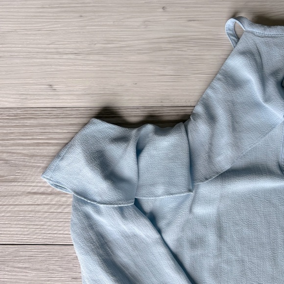 MICHAEL KORS cold shoulder ruffle long sleeve blouse size M - Picture 11 of 16